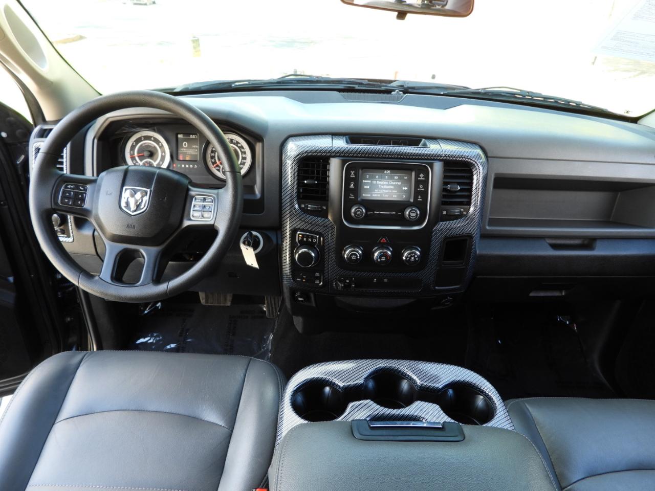 RAM 1500 ST Crew Cab 4WD 2018