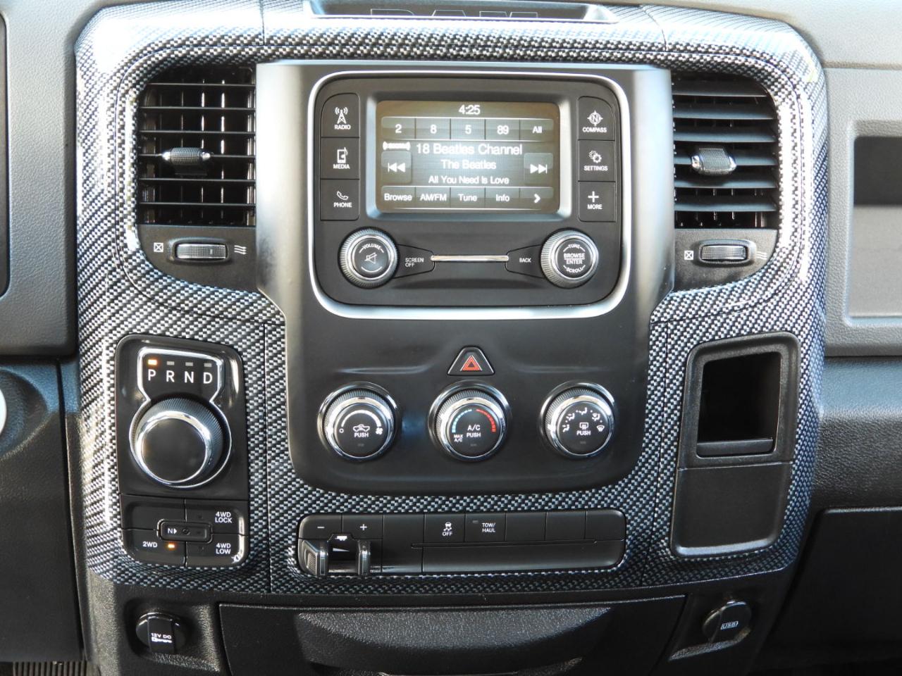 RAM 1500 ST Crew Cab 4WD 2018