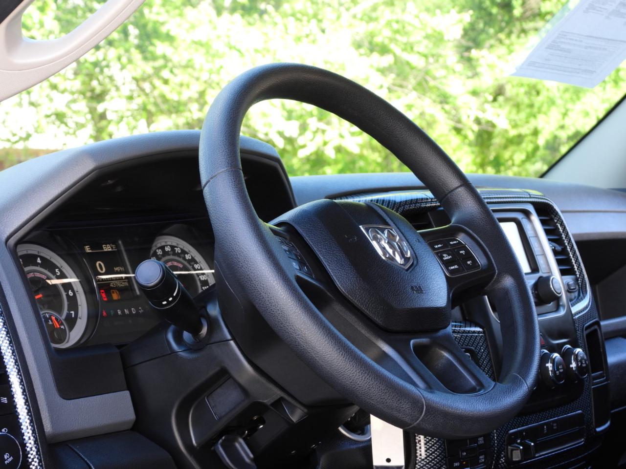 RAM 1500 ST Crew Cab 4WD 2018