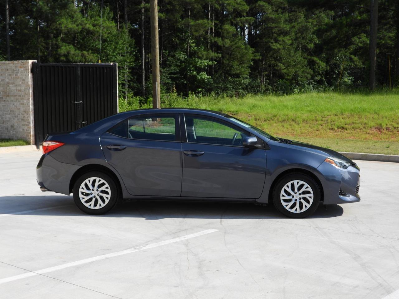 Toyota Corolla LE Premium 4D Sedan 2019