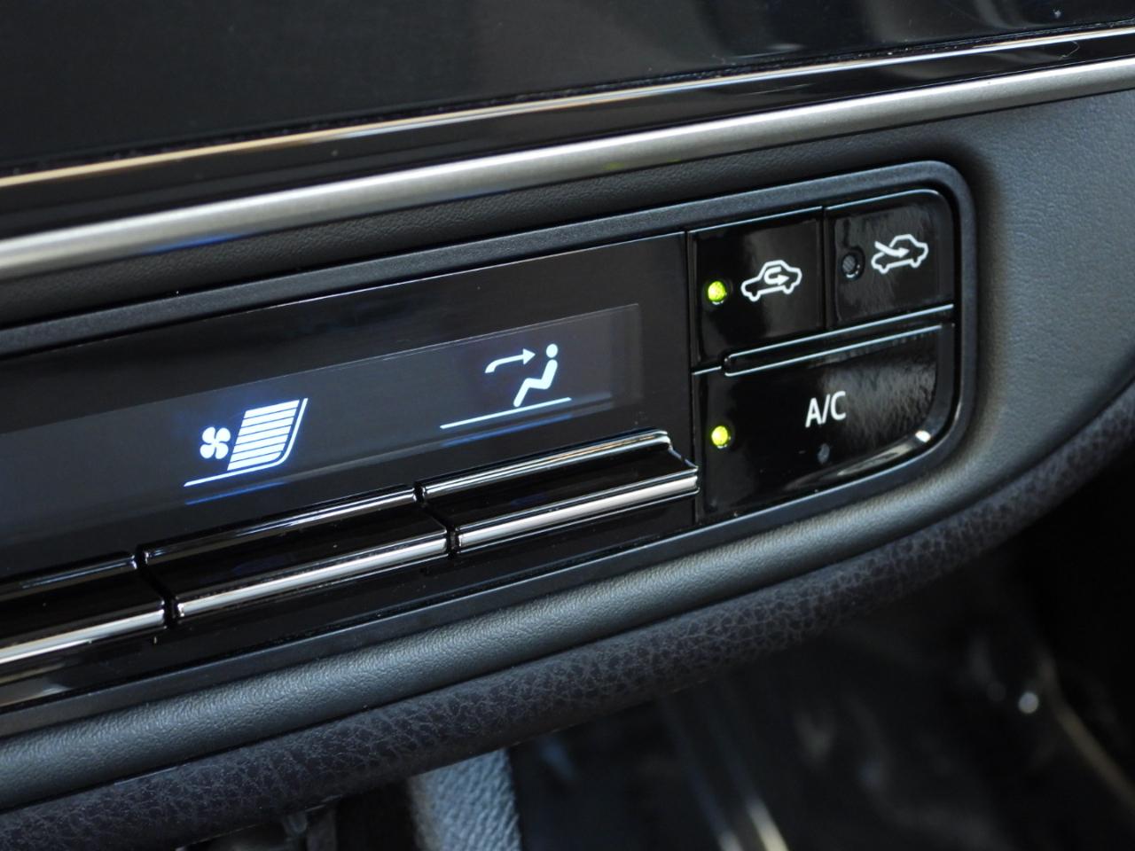 Toyota Corolla LE Premium 4D Sedan 2019
