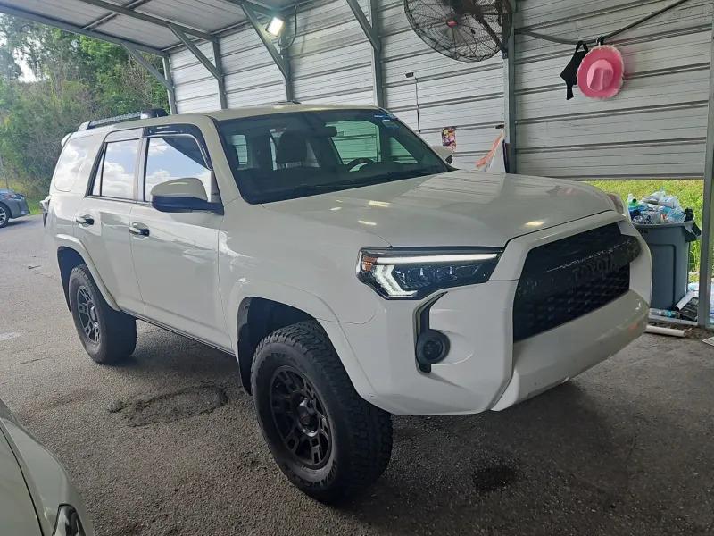 Toyota 4Runner SR5 2WD 2019