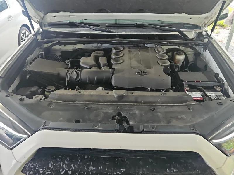 Toyota 4Runner SR5 2WD 2019
