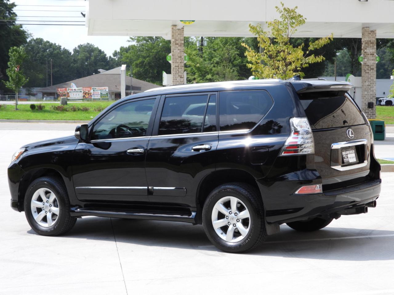 Lexus GX 460 Base 2017