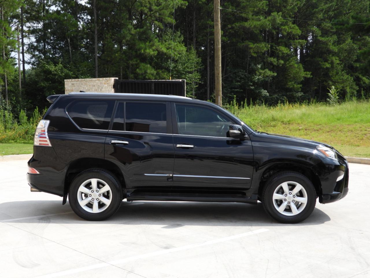 Lexus GX 460 Base 2017