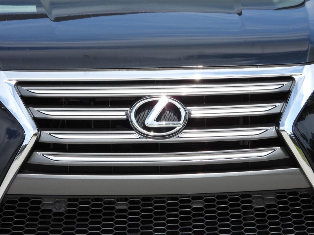 Lexus GX 460 Base 2017
