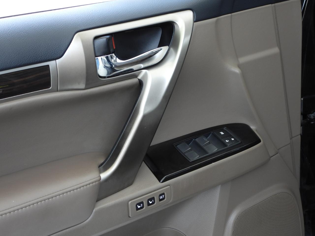 Lexus GX 460 Base 2017