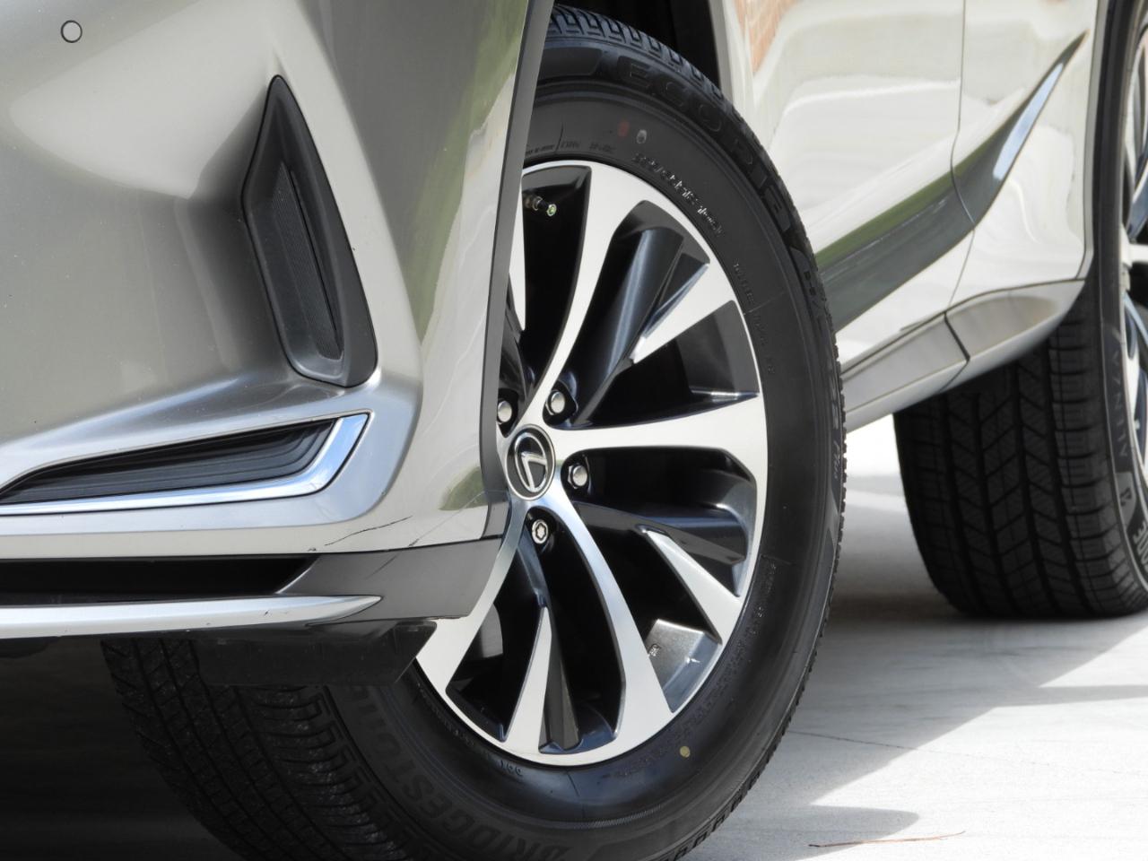 Lexus RX 350 FWD 2020