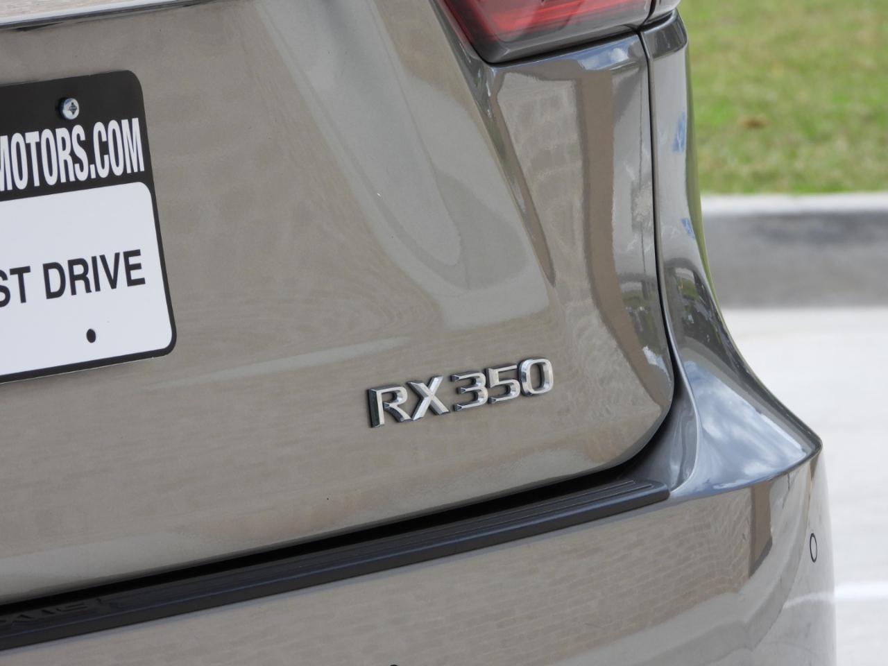 Lexus RX 350 FWD 2020