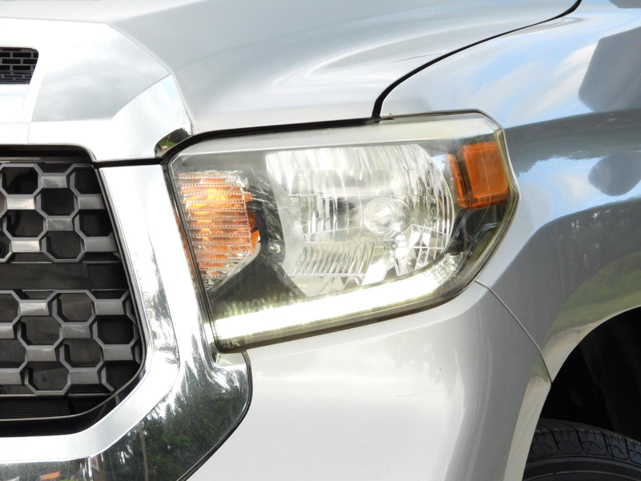 Toyota Tundra SR5 5.7L V8 Double Cab 2WD 2019