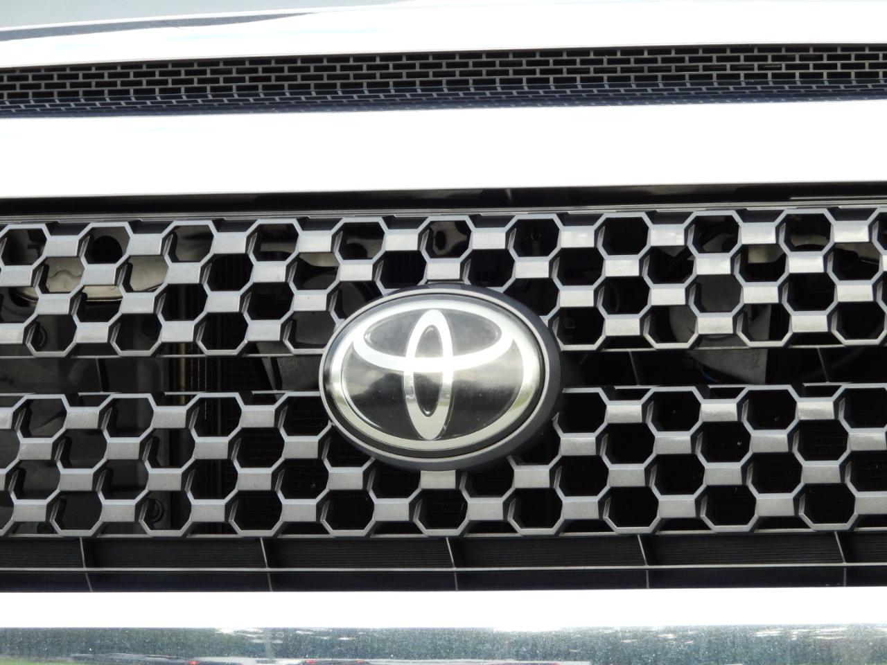 Toyota Tundra SR5 5.7L V8 Double Cab 2WD 2019
