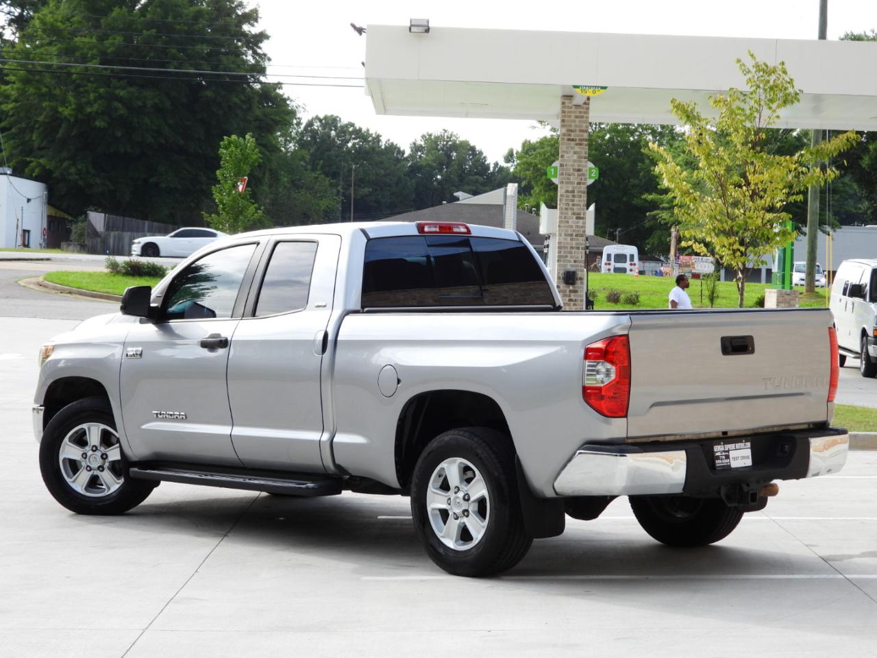 Toyota Tundra SR5 5.7L V8 Double Cab 2WD 2019