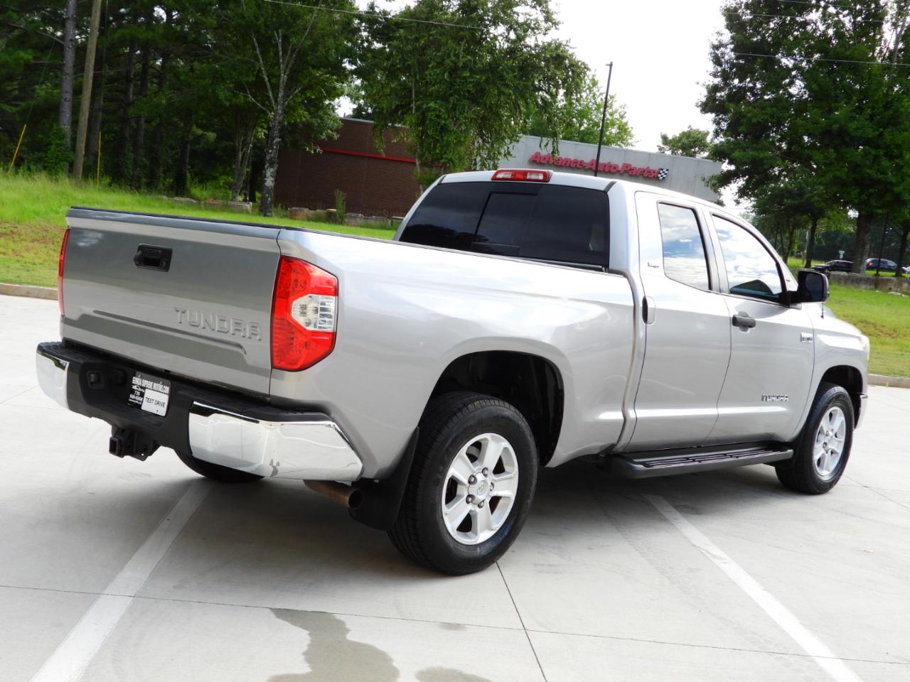 Toyota Tundra SR5 5.7L V8 Double Cab 2WD 2019