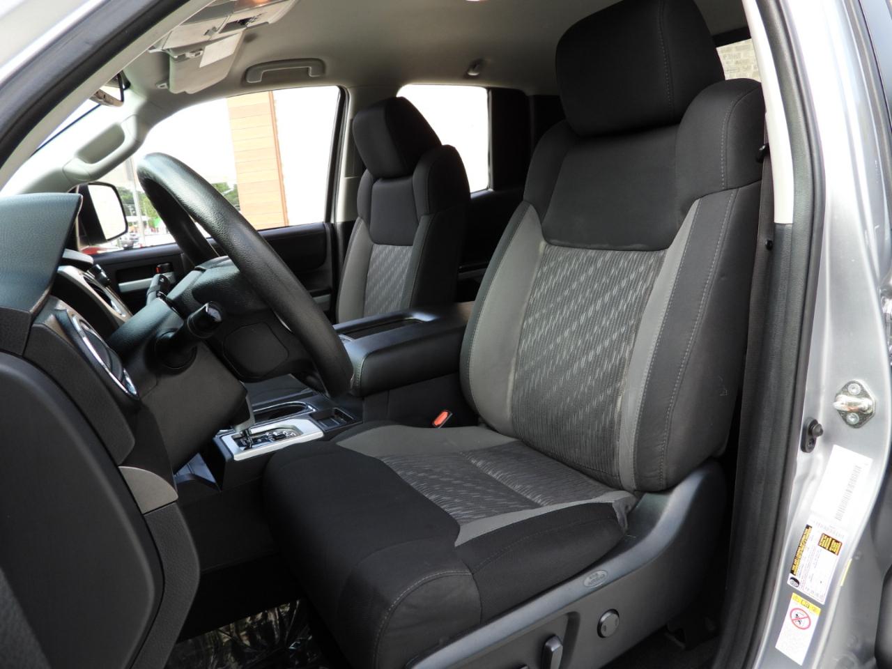 Toyota Tundra SR5 5.7L V8 Double Cab 2WD 2019