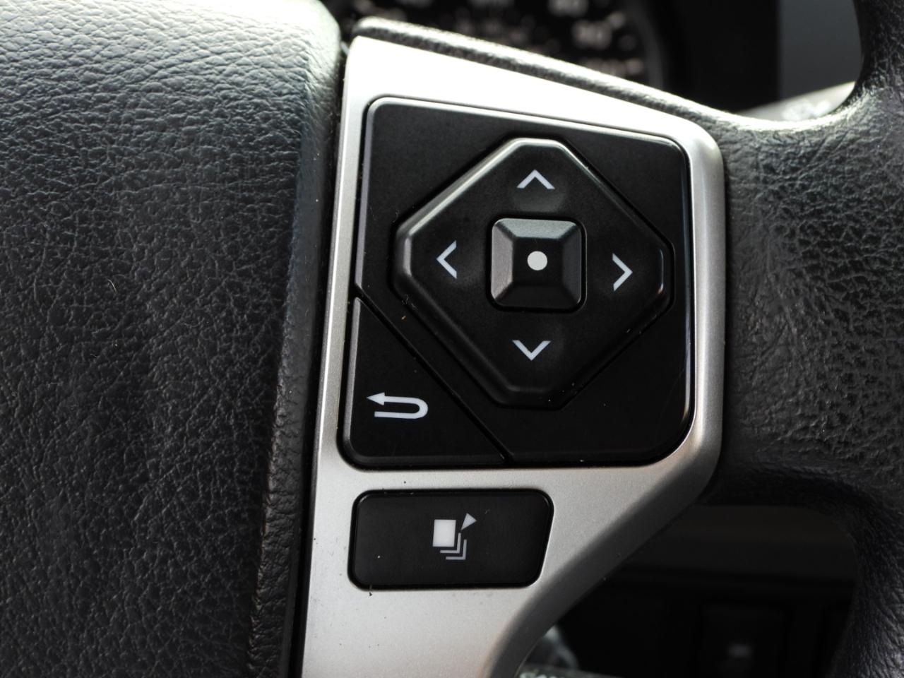 Toyota Tundra SR5 5.7L V8 Double Cab 2WD 2019