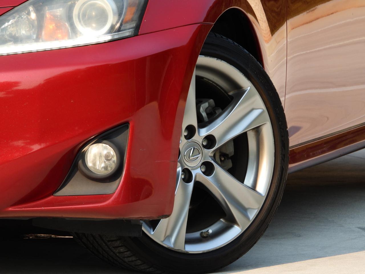 Lexus IS 250 RWD 2011