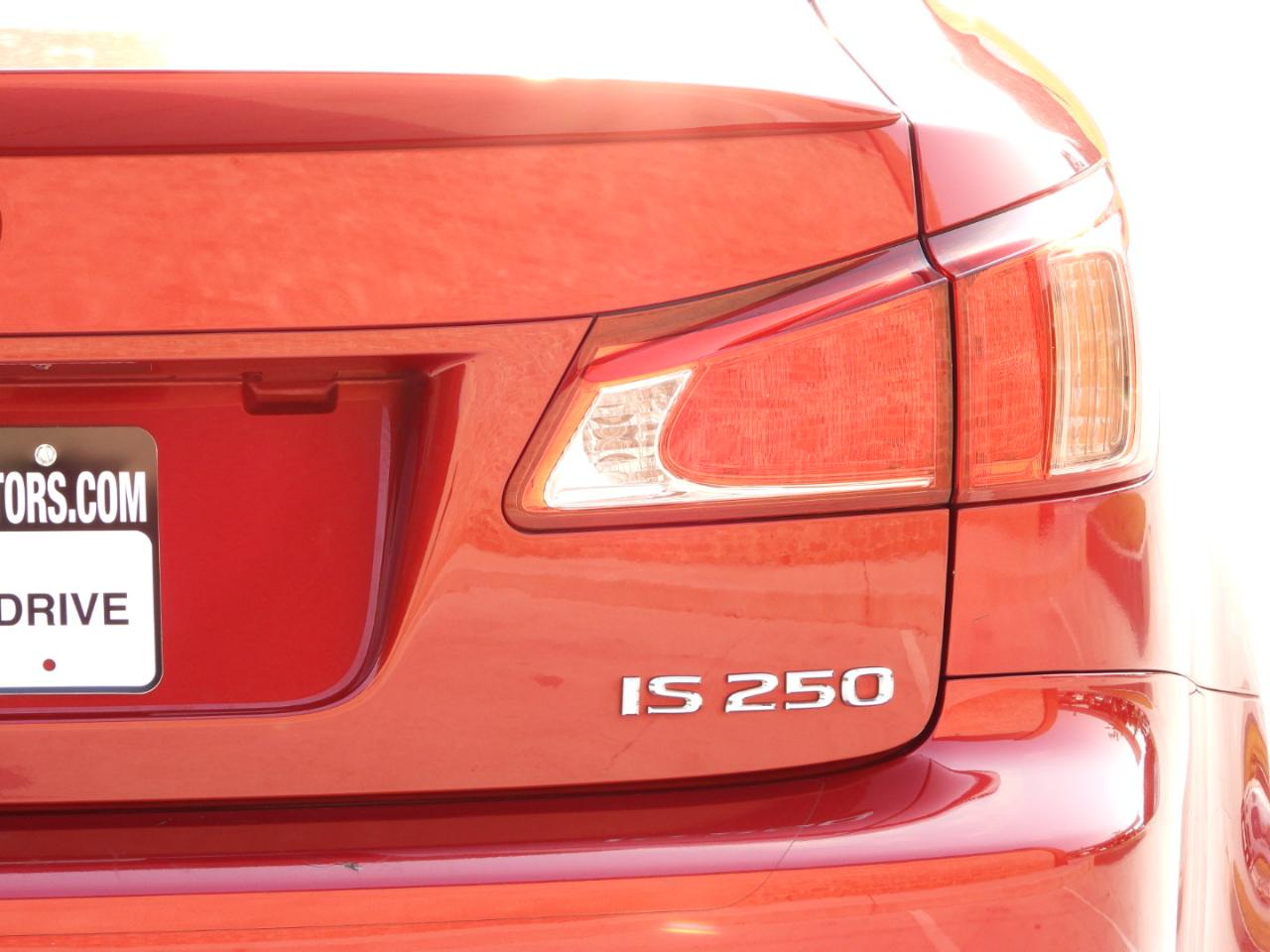 Lexus IS 250 RWD 2011