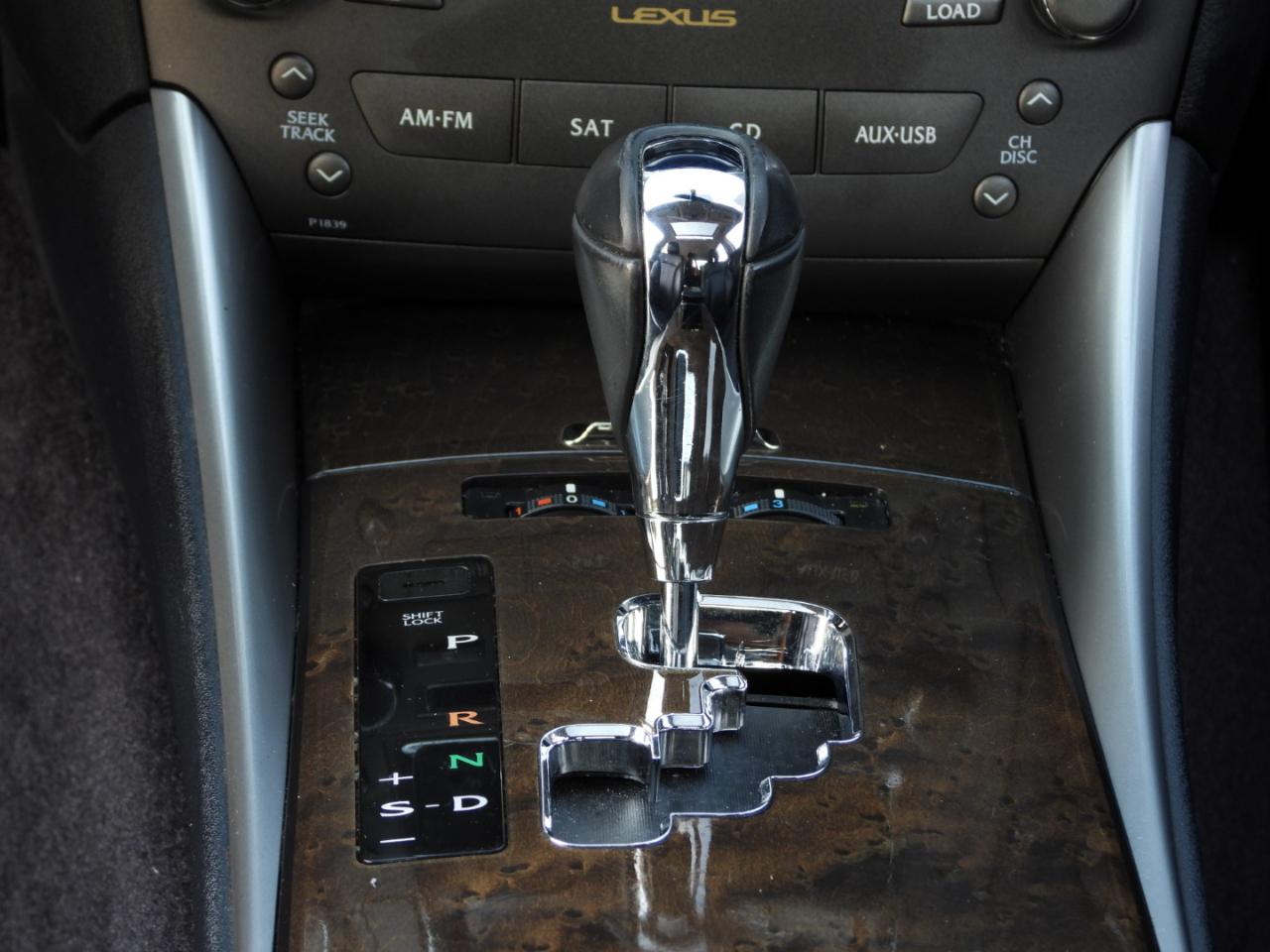 Lexus IS 250 RWD 2011
