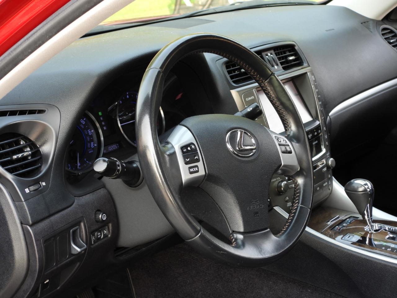 Lexus IS 250 RWD 2011