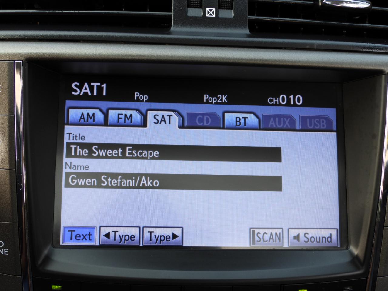 Lexus IS 250 RWD 2011
