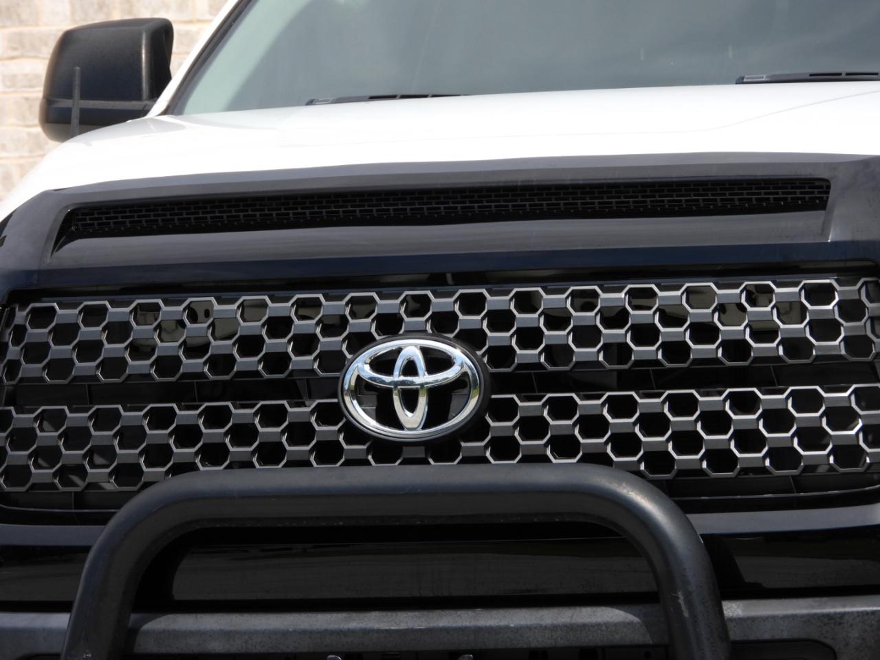 Toyota Tundra SR5 5.7L V8 CrewMax 2WD 2014