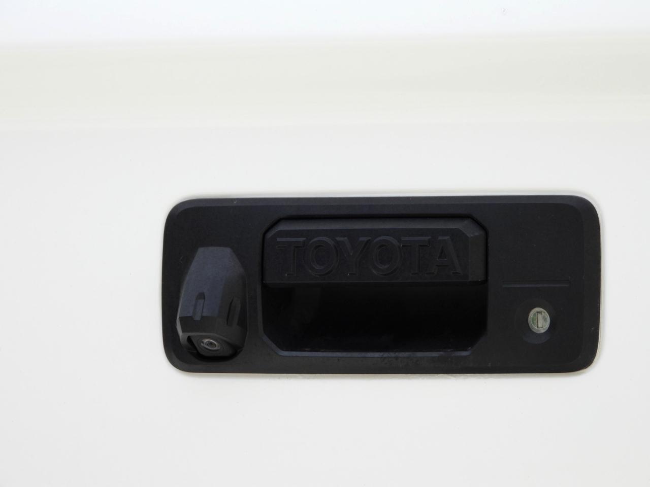 Toyota Tundra SR5 5.7L V8 CrewMax 2WD 2014