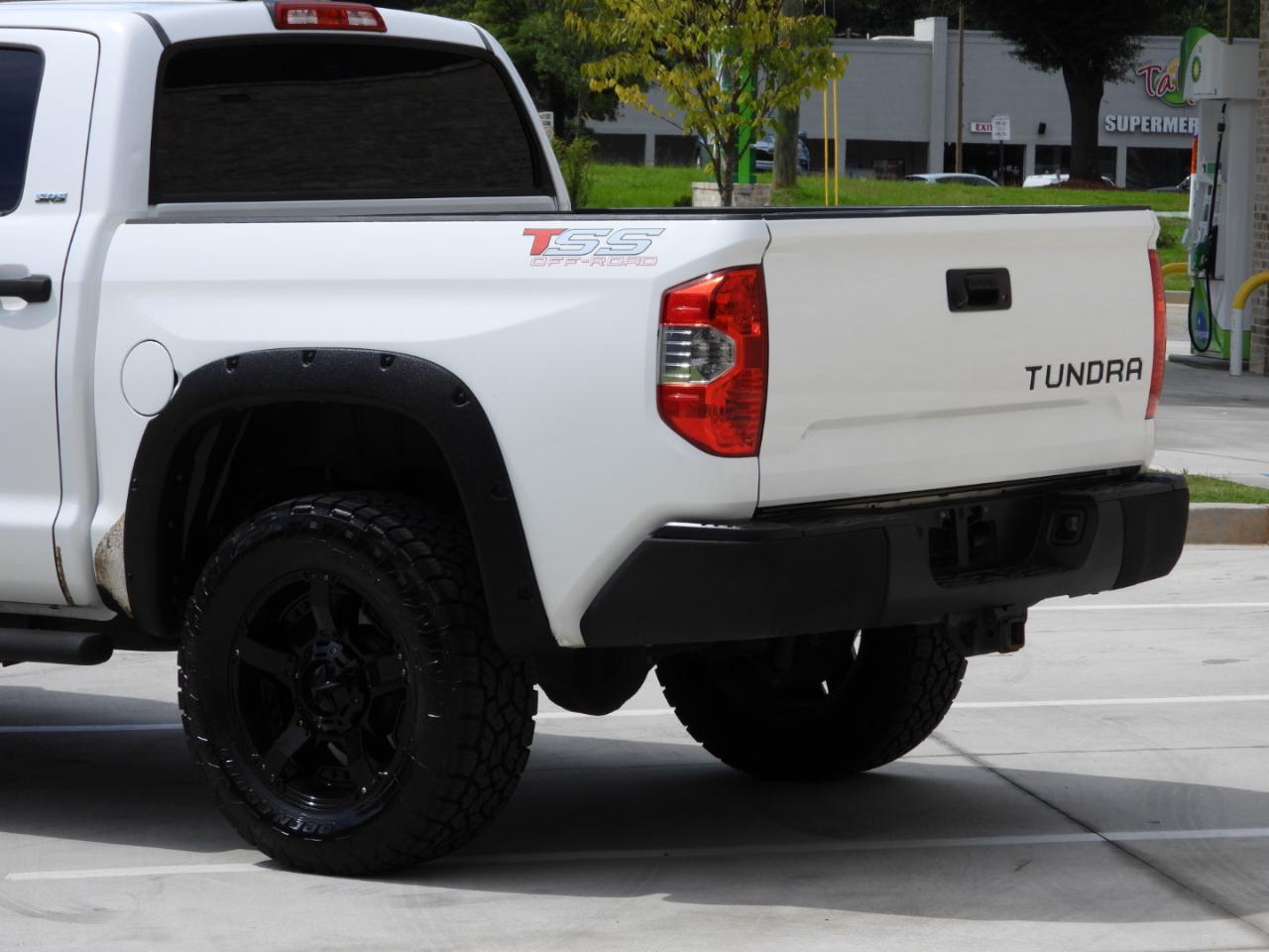 Toyota Tundra SR5 5.7L V8 CrewMax 2WD 2014