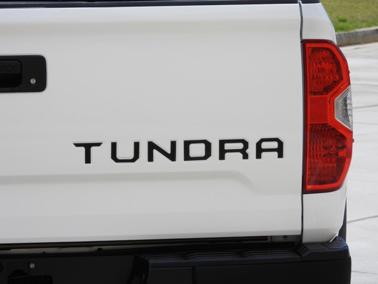 Toyota Tundra SR5 5.7L V8 CrewMax 2WD 2014