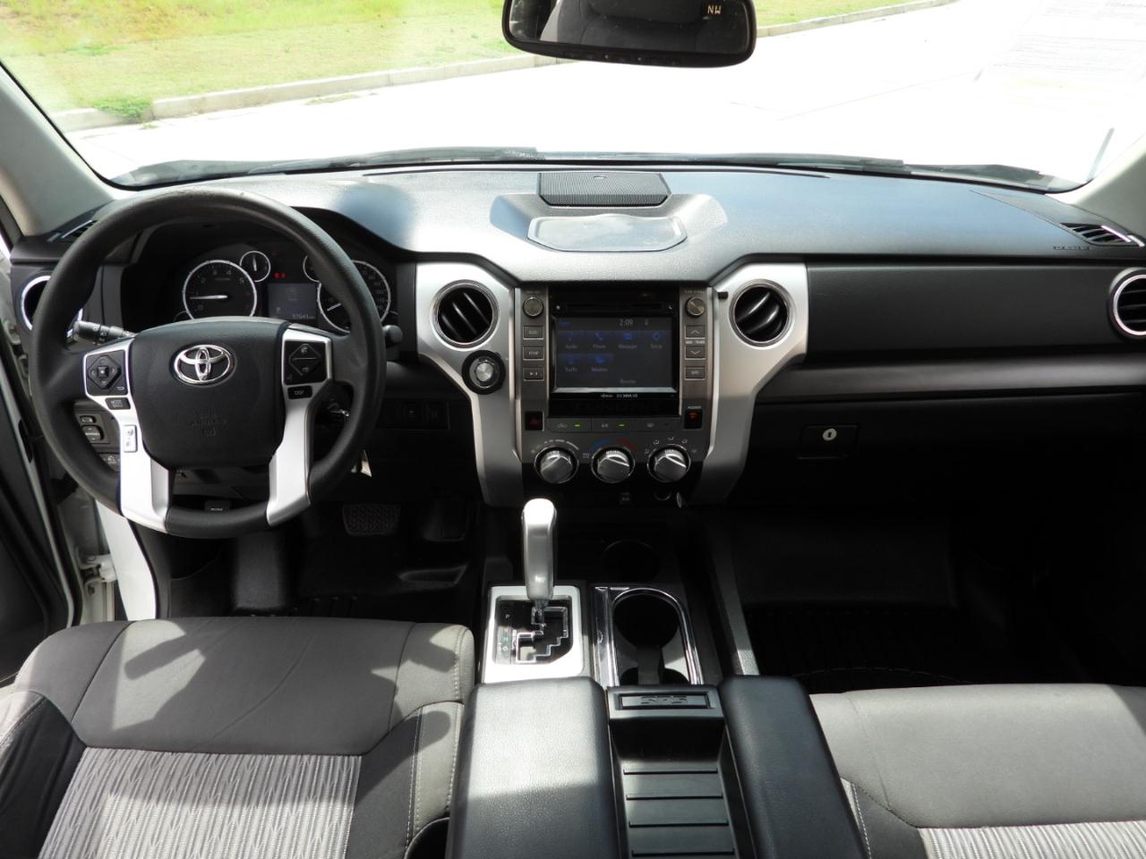 Toyota Tundra SR5 5.7L V8 CrewMax 2WD 2014