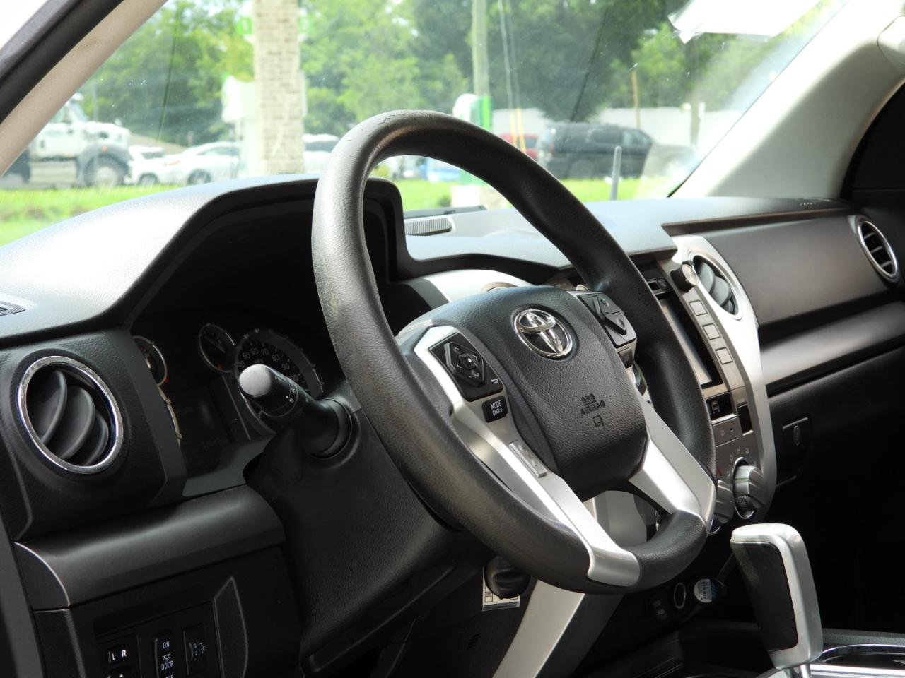 Toyota Tundra SR5 5.7L V8 CrewMax 2WD 2014