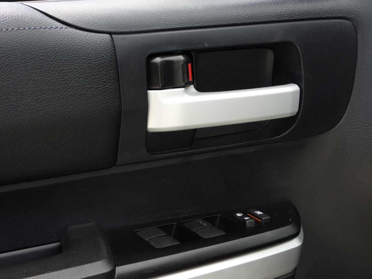 Toyota Tundra SR5 5.7L V8 CrewMax 2WD 2014
