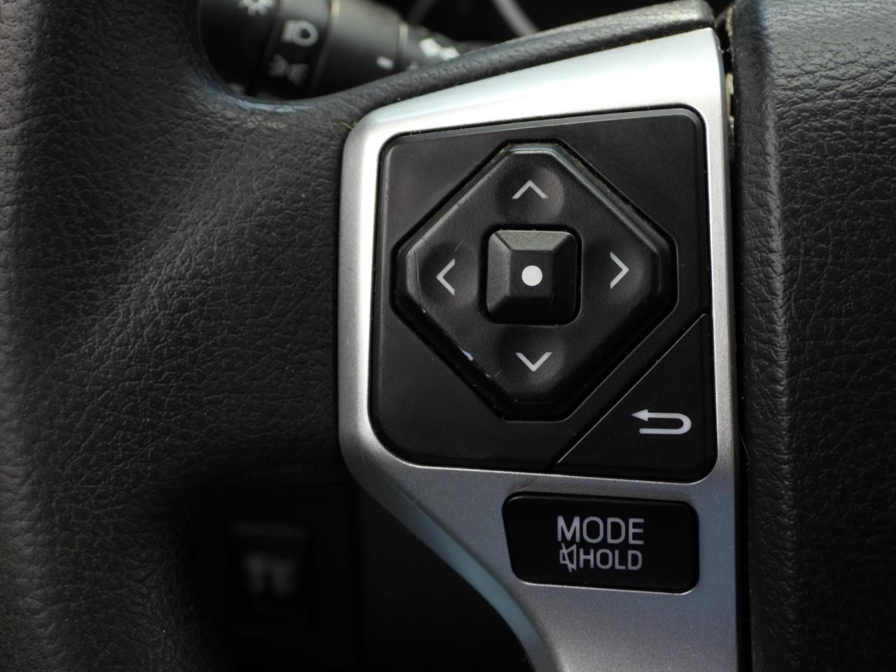 Toyota Tundra SR5 5.7L V8 CrewMax 2WD 2014