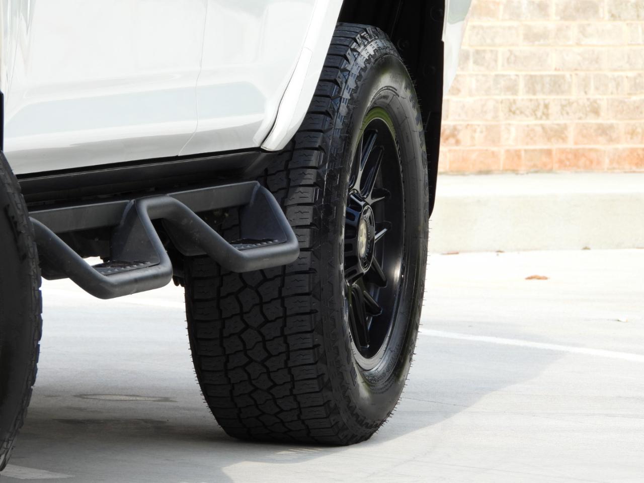 Toyota 4Runner SR5 4WD 2021