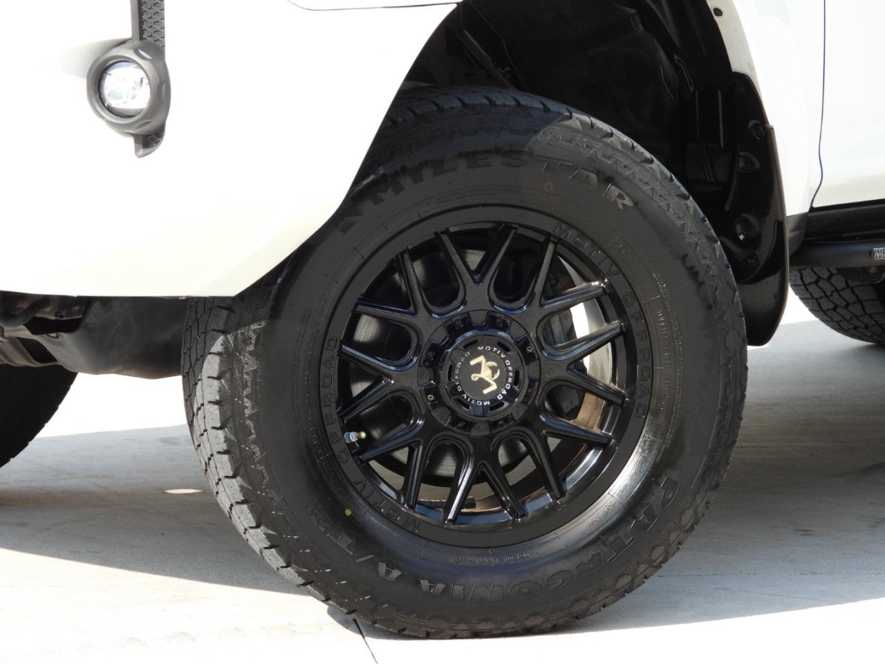 Toyota 4Runner SR5 4WD 2021