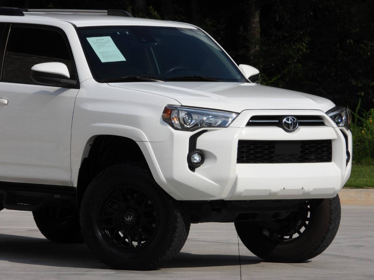 Toyota 4Runner SR5 4WD 2021