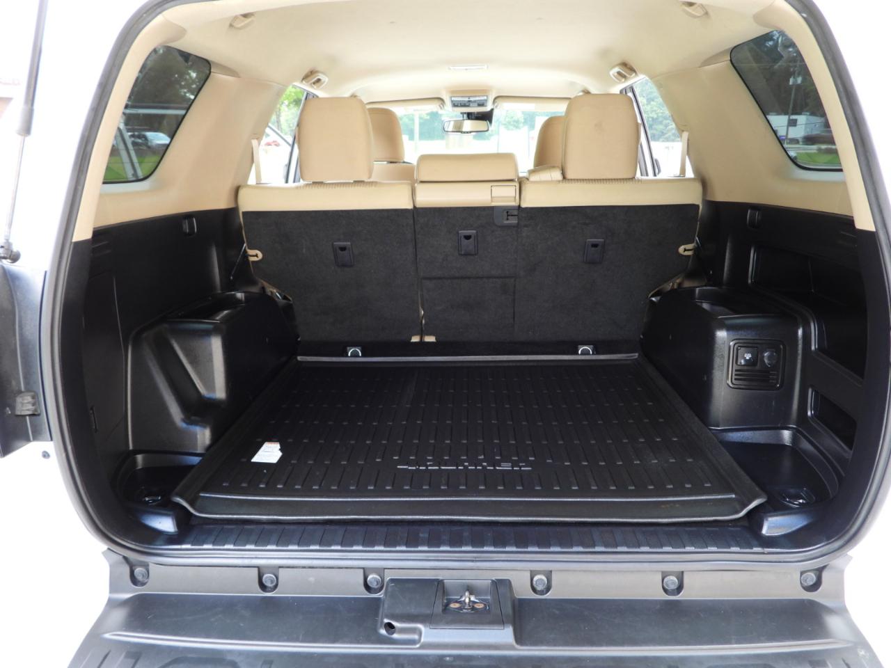 Toyota 4Runner SR5 4WD 2021