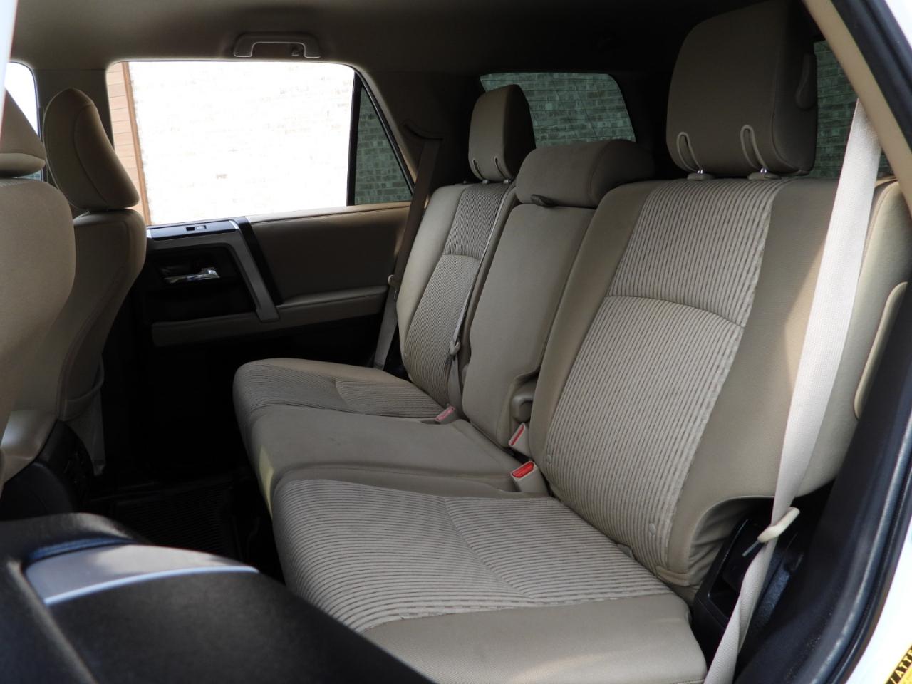 Toyota 4Runner SR5 4WD 2021