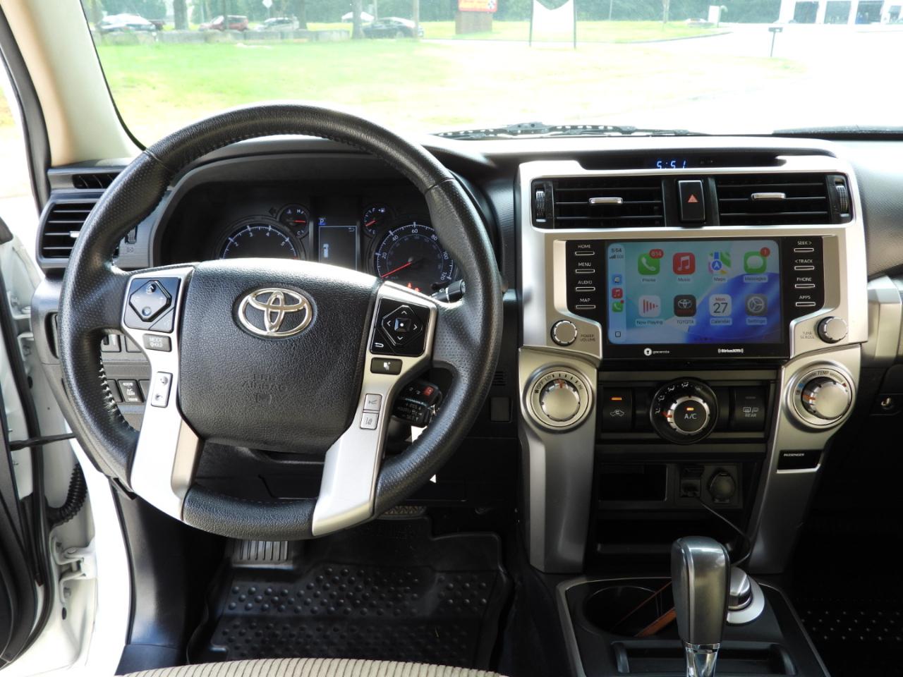 Toyota 4Runner SR5 4WD 2021