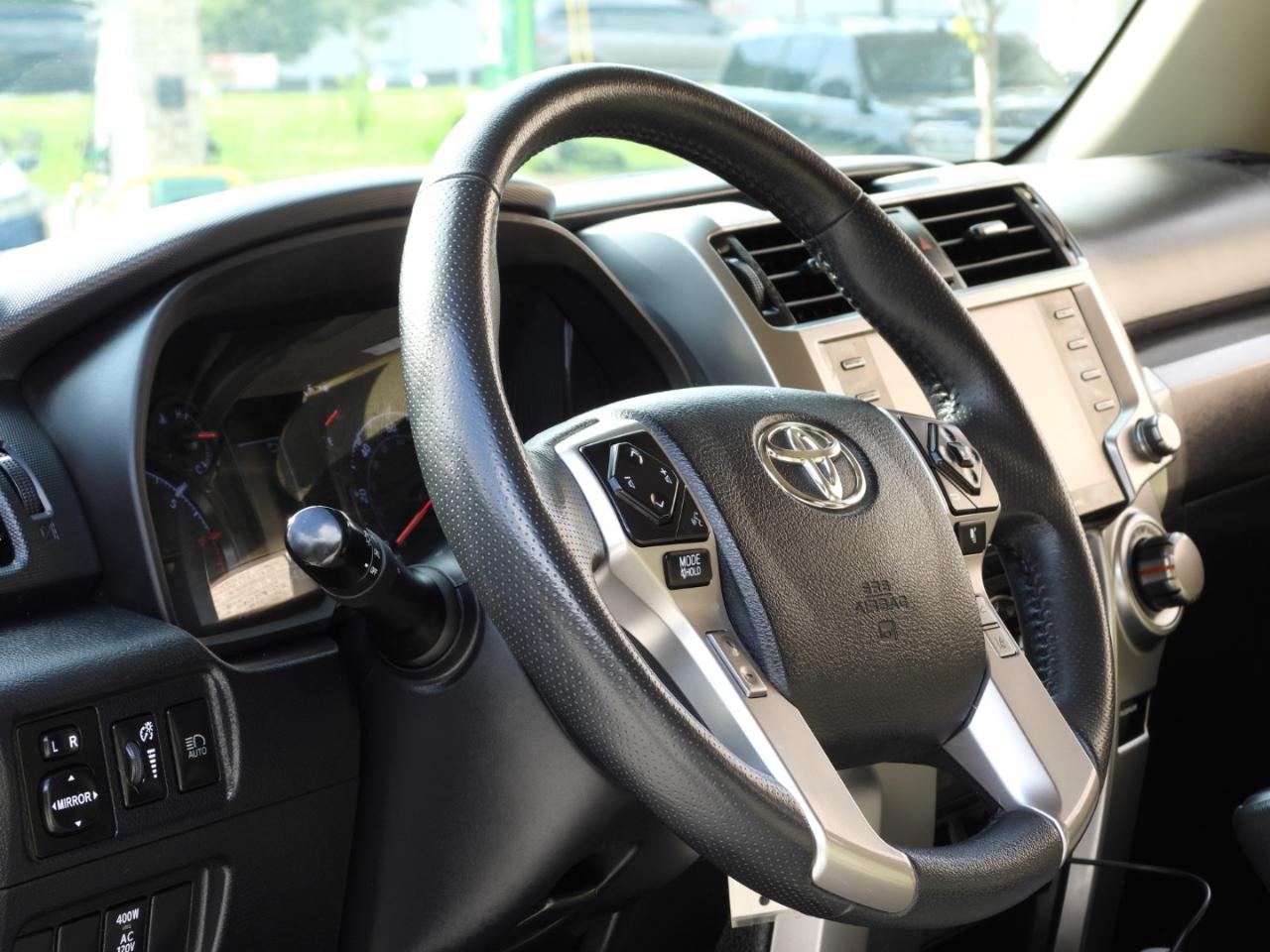 Toyota 4Runner SR5 4WD 2021