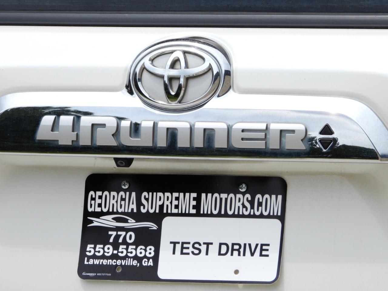 Toyota 4Runner Limited 4WD V6 2017