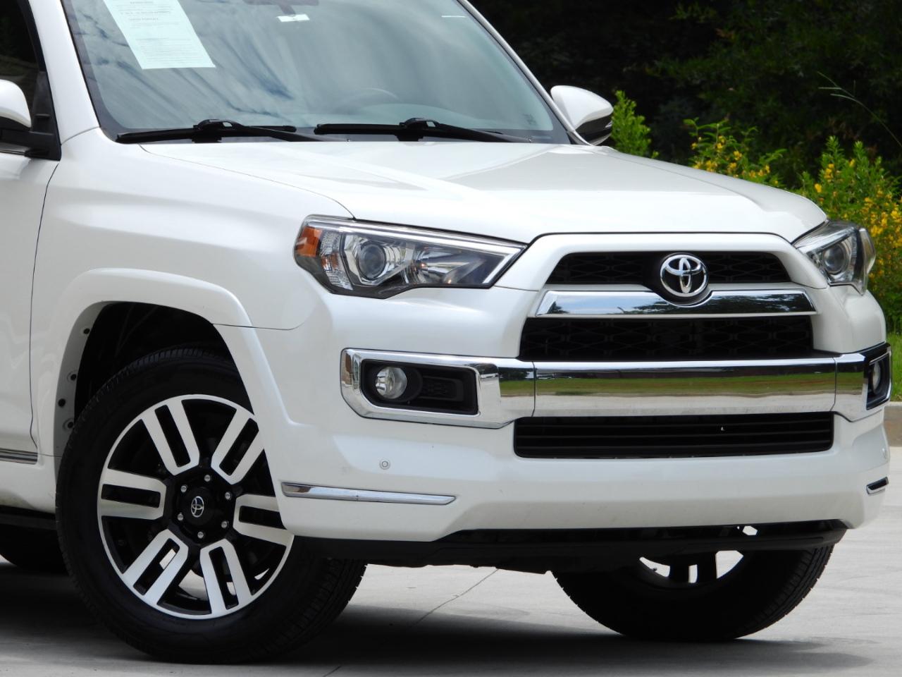 Toyota 4Runner Limited 4WD V6 2017