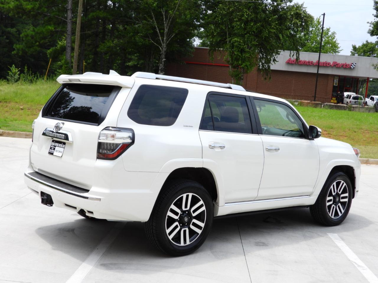 Toyota 4Runner Limited 4WD V6 2017