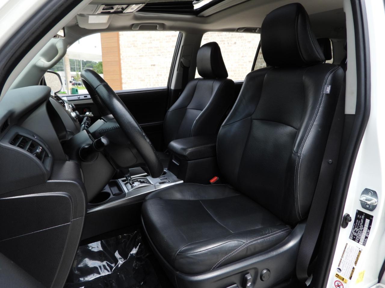 Toyota 4Runner Limited 4WD V6 2017