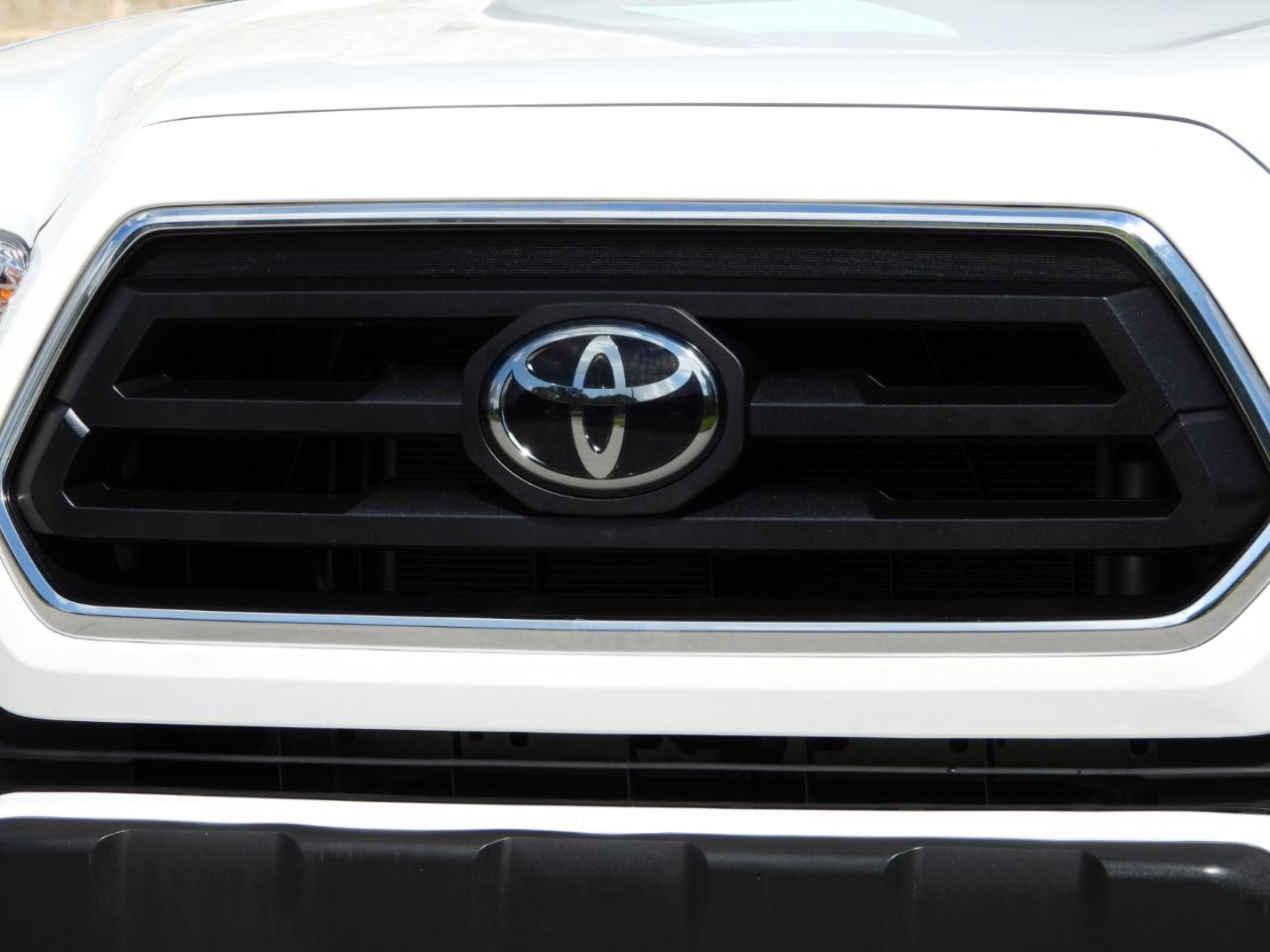 Toyota Tacoma SR5 Double Cab Long Bed V6 6AT 2WD 2022