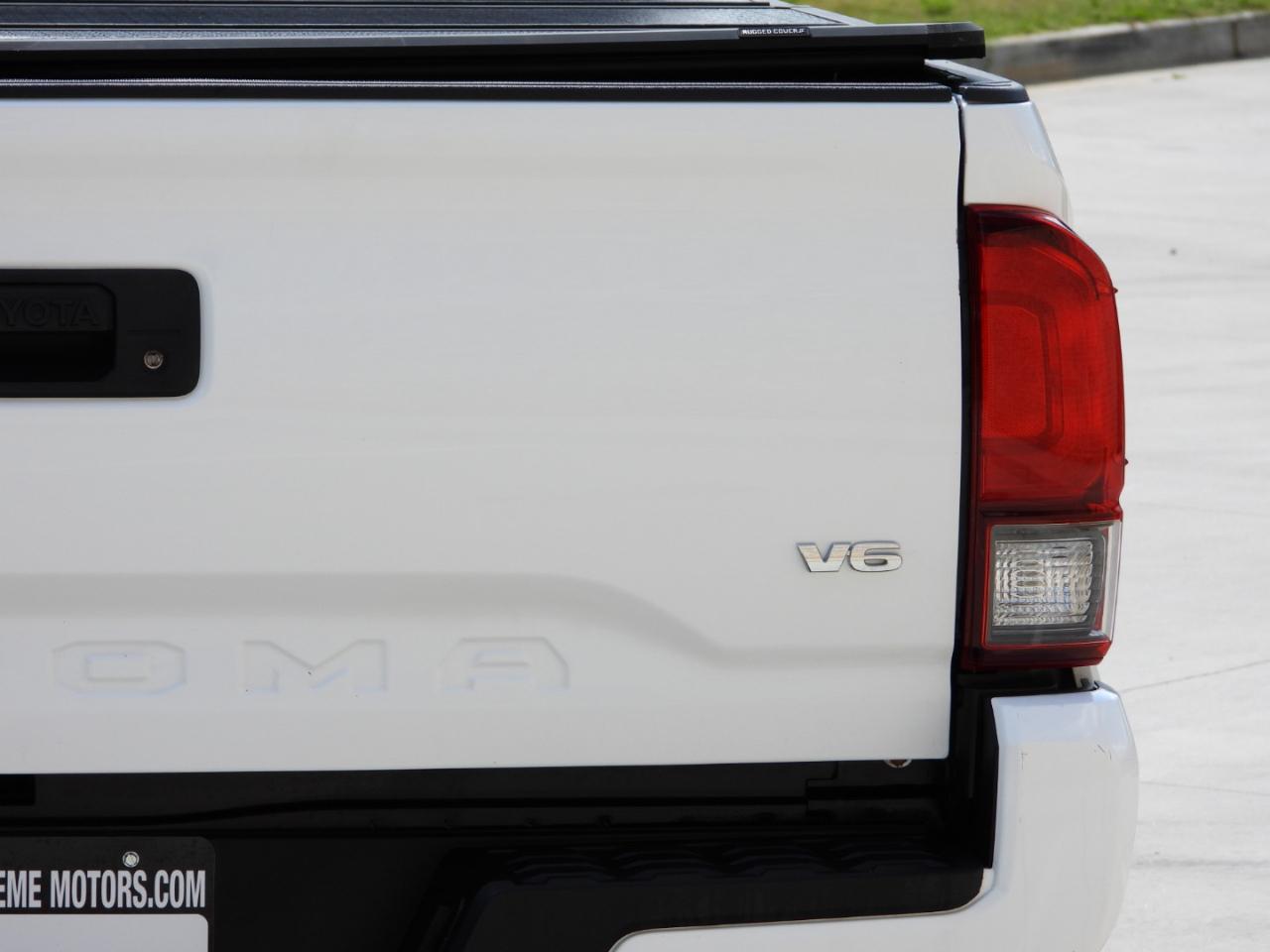 Toyota Tacoma SR5 Double Cab Long Bed V6 6AT 2WD 2022