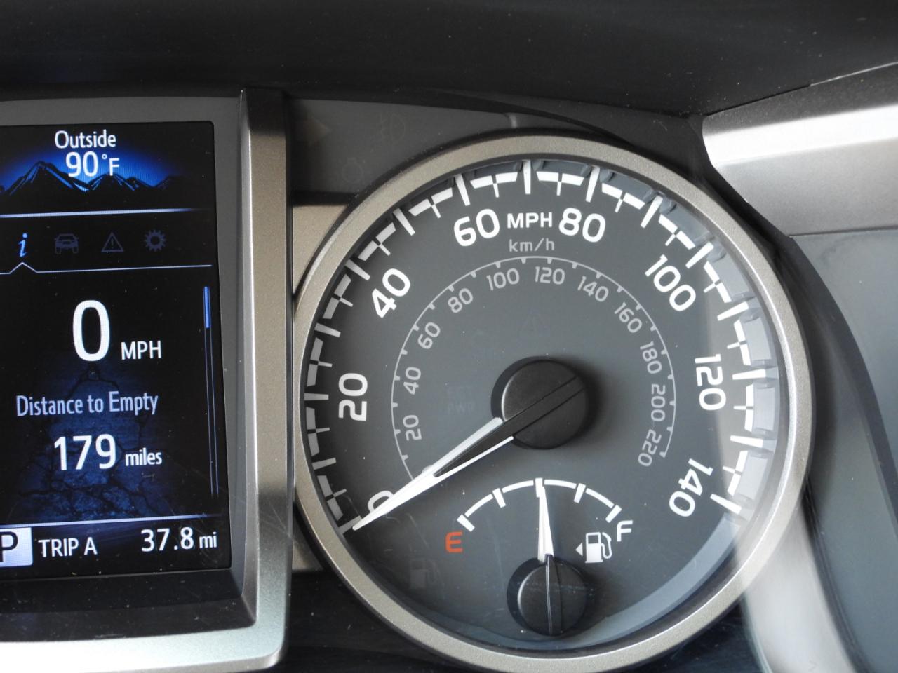 Toyota Tacoma SR5 Double Cab Long Bed V6 6AT 2WD 2022