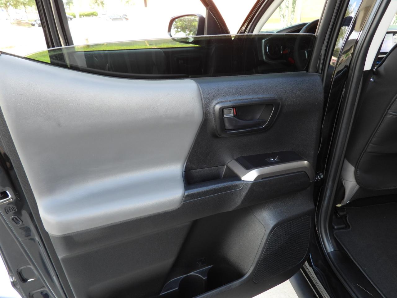 Toyota Tacoma SR5 Double Cab Long Bed V6 6AT 2WD 2022