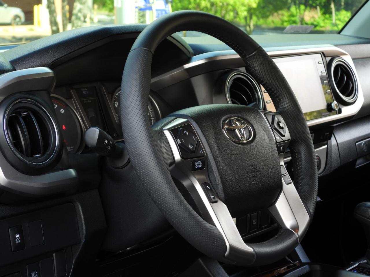 Toyota Tacoma SR5 Double Cab Long Bed V6 6AT 2WD 2022