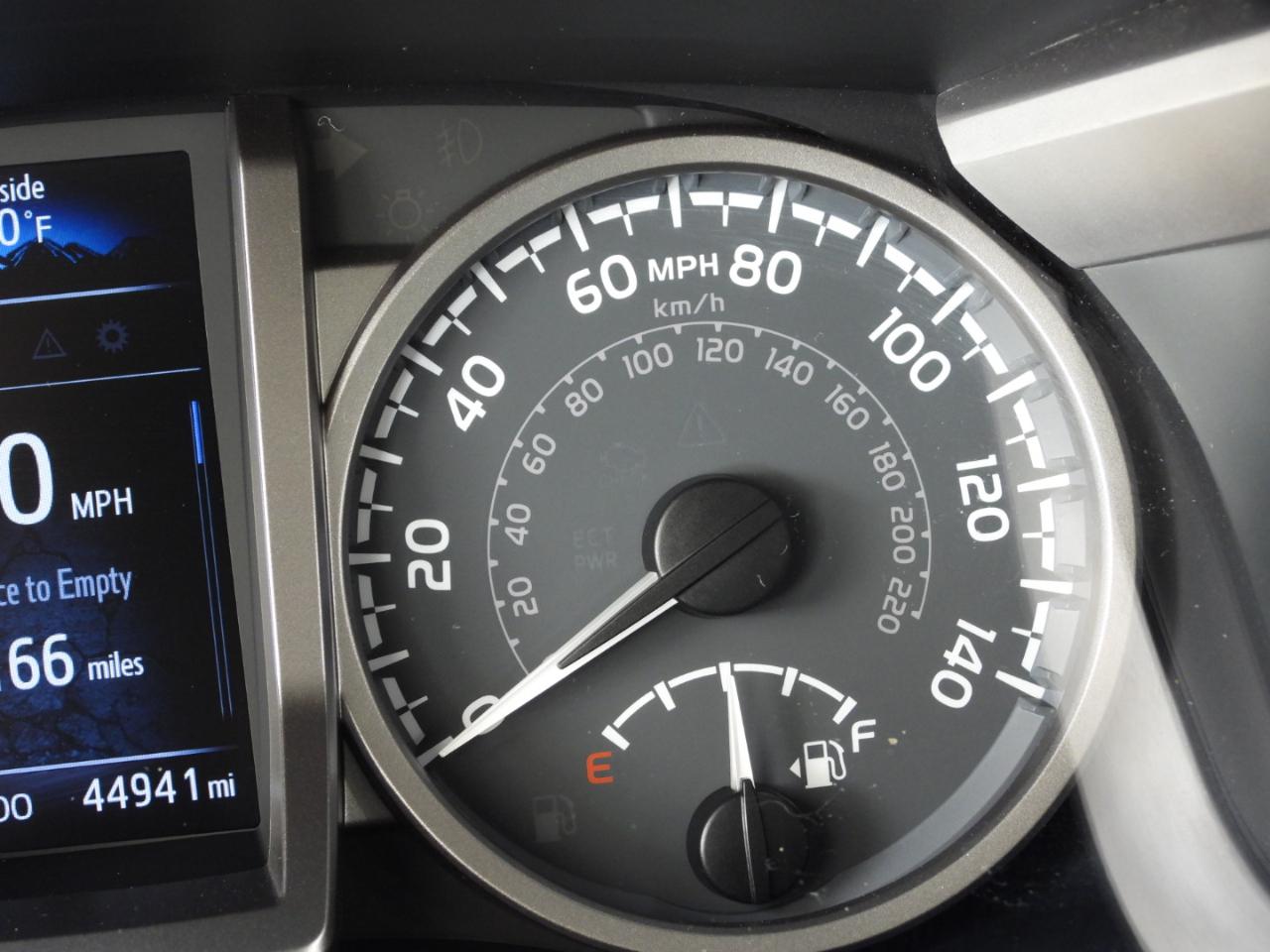 Toyota Tacoma SR5 Double Cab Long Bed V6 6AT 2WD 2022