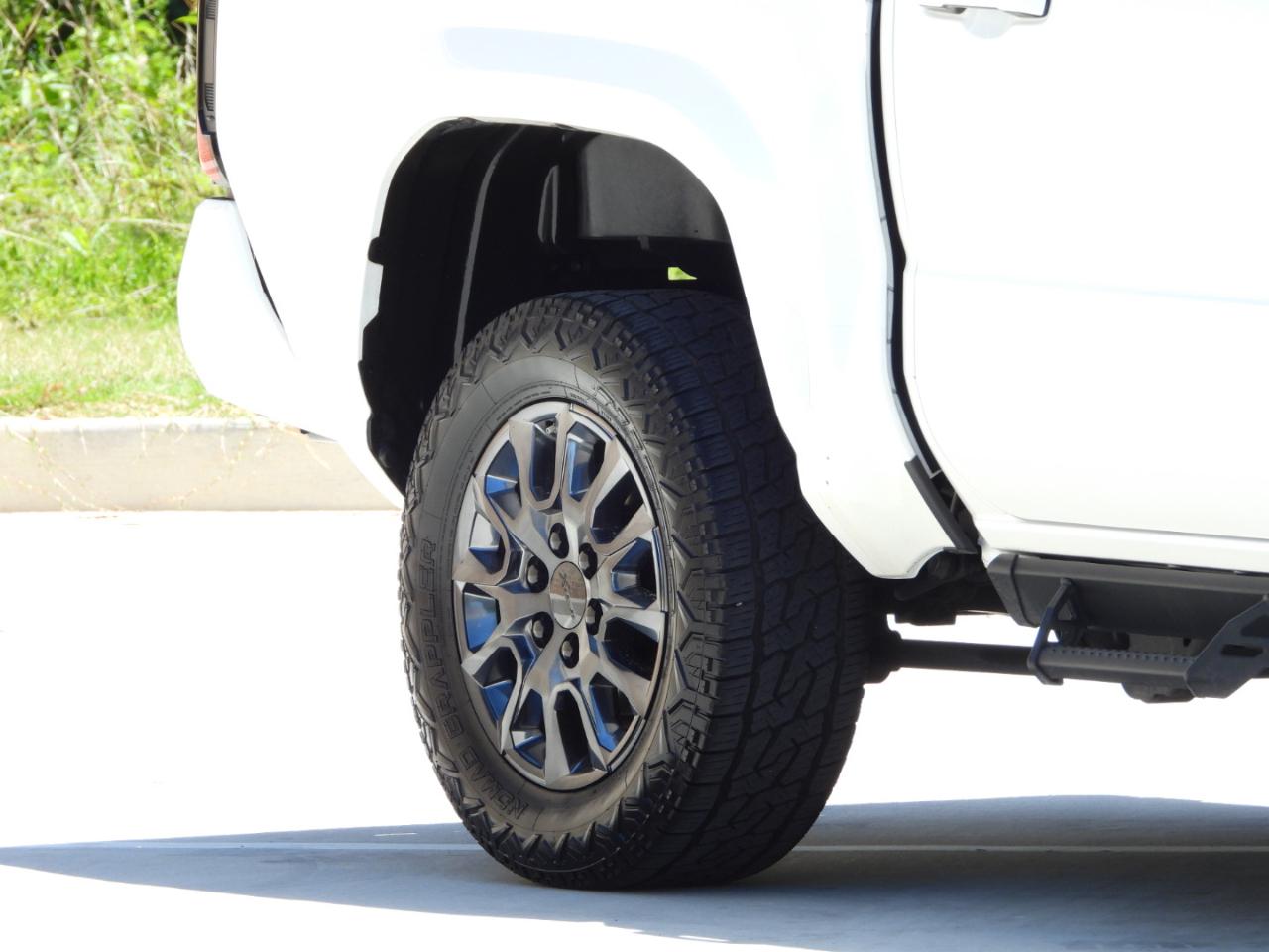 Toyota Tacoma  2025